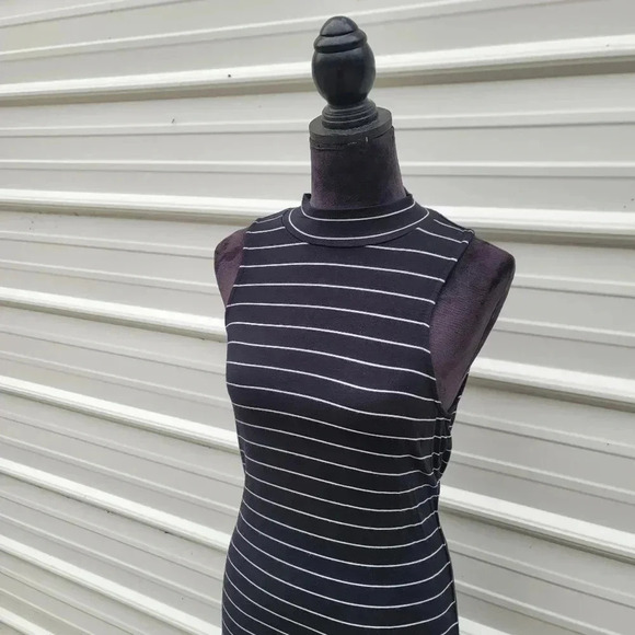 Aero Seriously Soft Womens Black White Striped Sleeveless Dress Mock Neck M - Picture 2 of 9